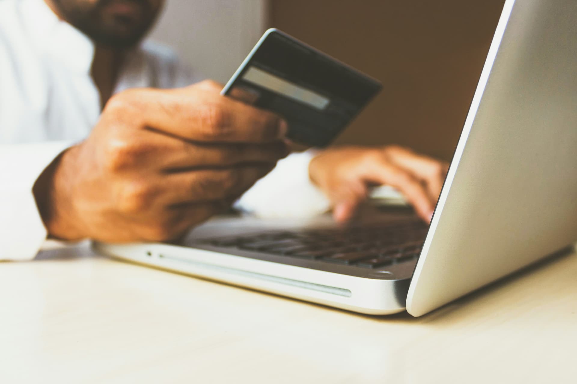 Imagen de Seguridad en aplicaciones web modernas: Mejores prácticas y vulnerabilidades comunes