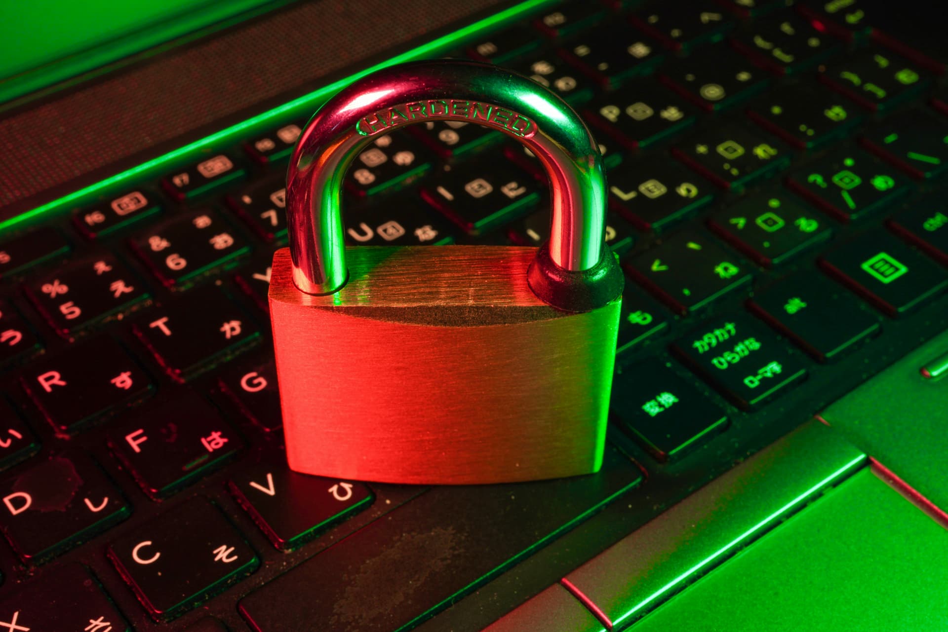 Imagen de Blue Team vs Red Team: Los Dos Lados de la Ciberseguridad